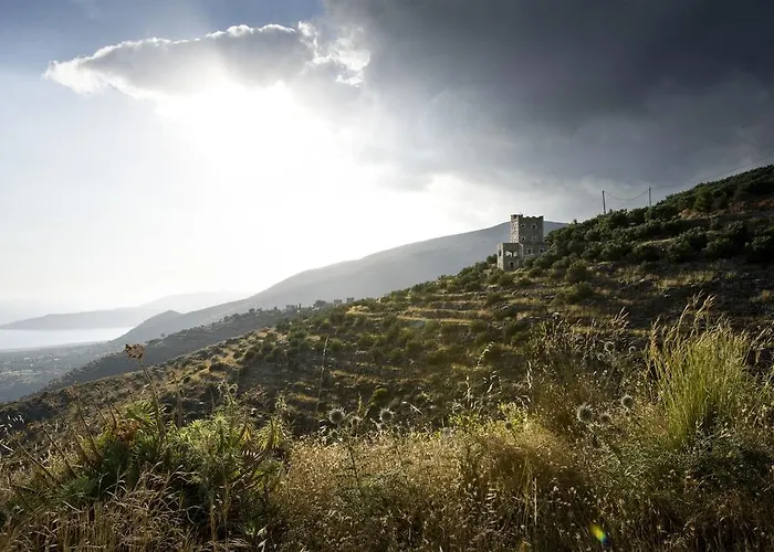 فيلة Benos Tower *